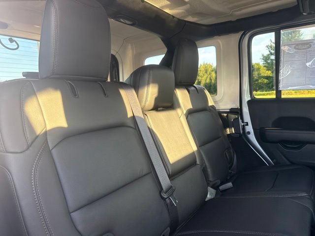 Used 2023 Jeep Wrangler Unlimited Rubicon 392 w/ Xtreme Recon 35" Tire Package AWD/4WD image 25