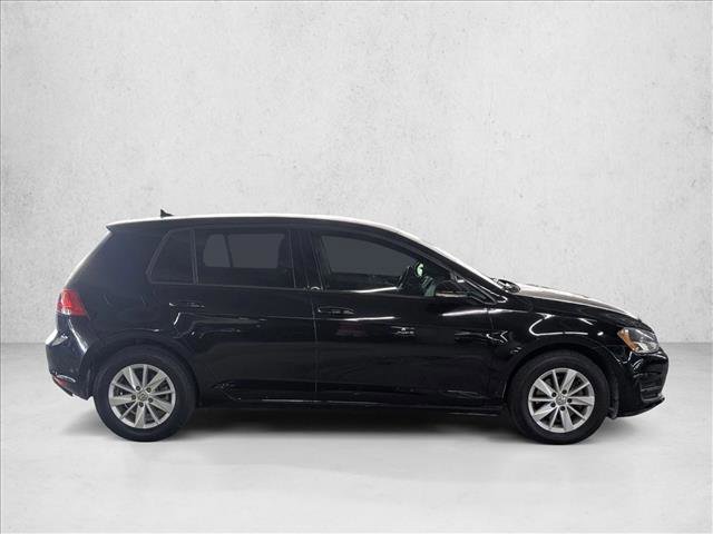 Used 2017 Volkswagen Golf S FWD image 4