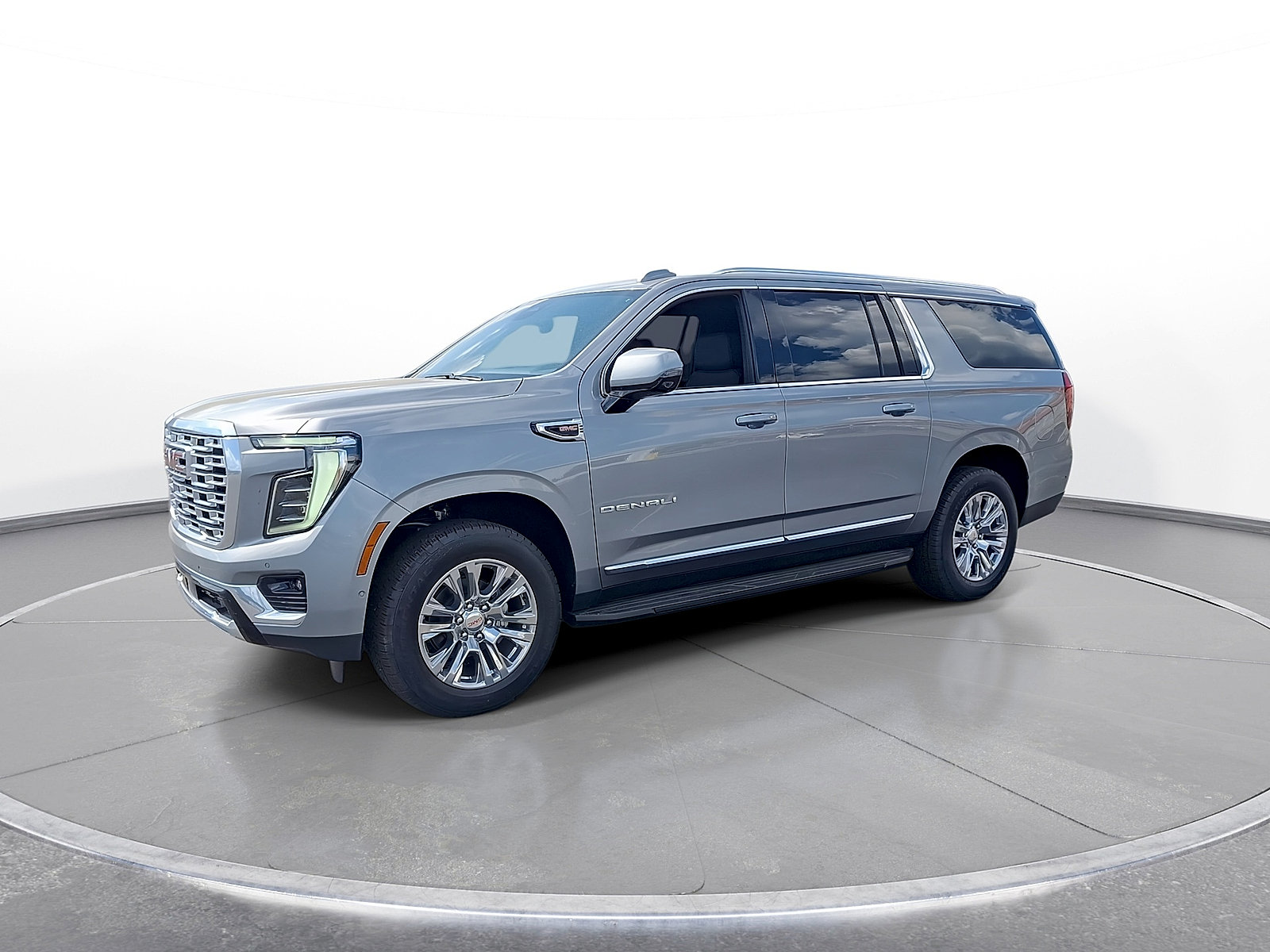 New 2026 GMC Yukon XL Denali w/ Advanced Technology Package AWD/4WD image 4