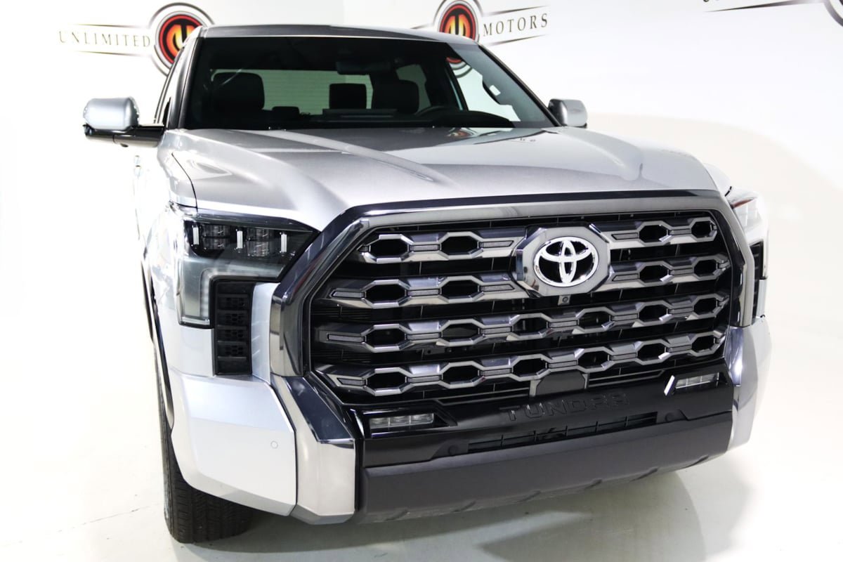 Used 2024 Toyota Tundra Platinum AWD/4WD image 23