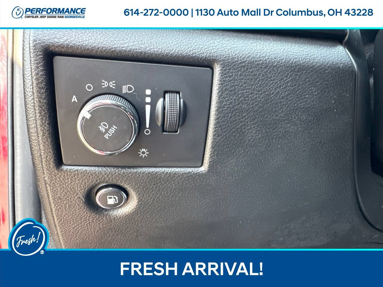 Used 2021 Jeep Grand Cherokee Altitude AWD/4WD image 15
