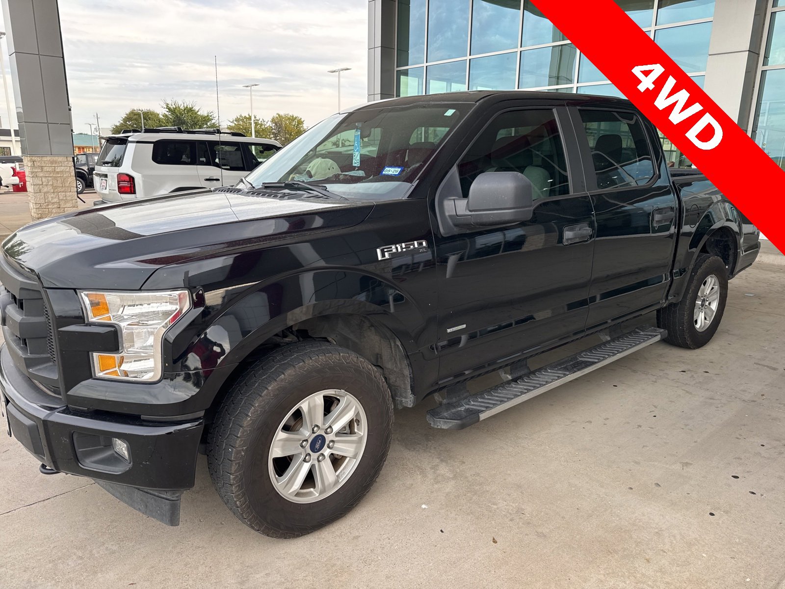 Used 2017 Ford F150 XL w/ Equipment Group 101A Mid