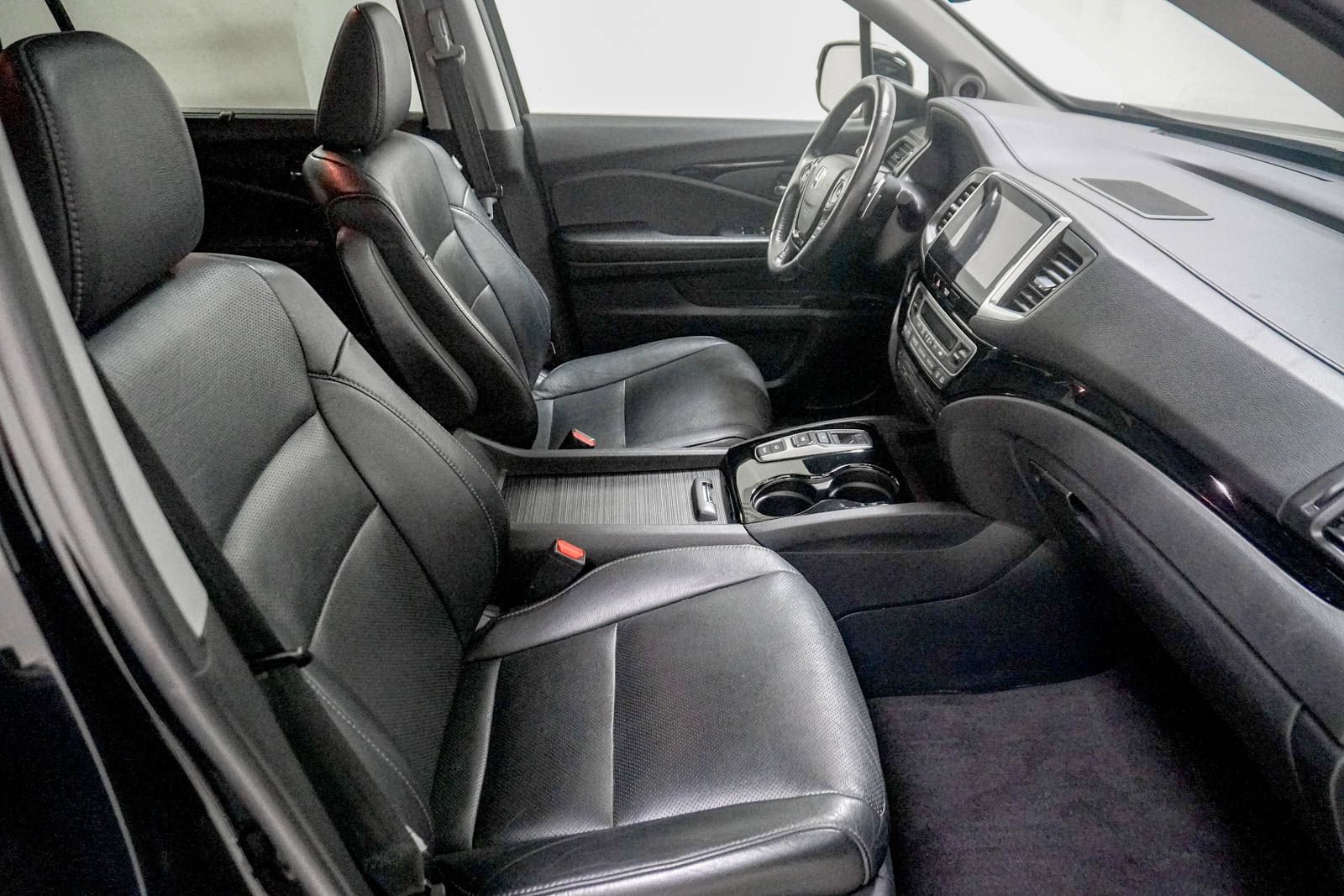Used 2016 Honda Pilot Elite image 33