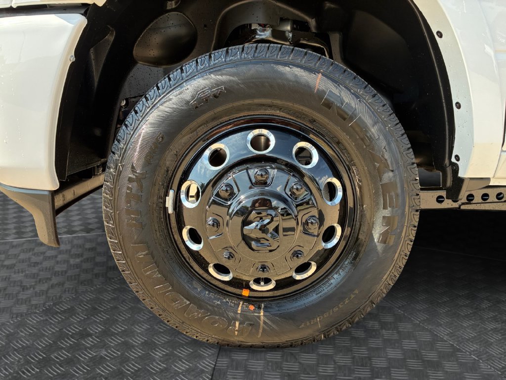 New 2027 RAM 3500 Laramie AWD/4WD image 22