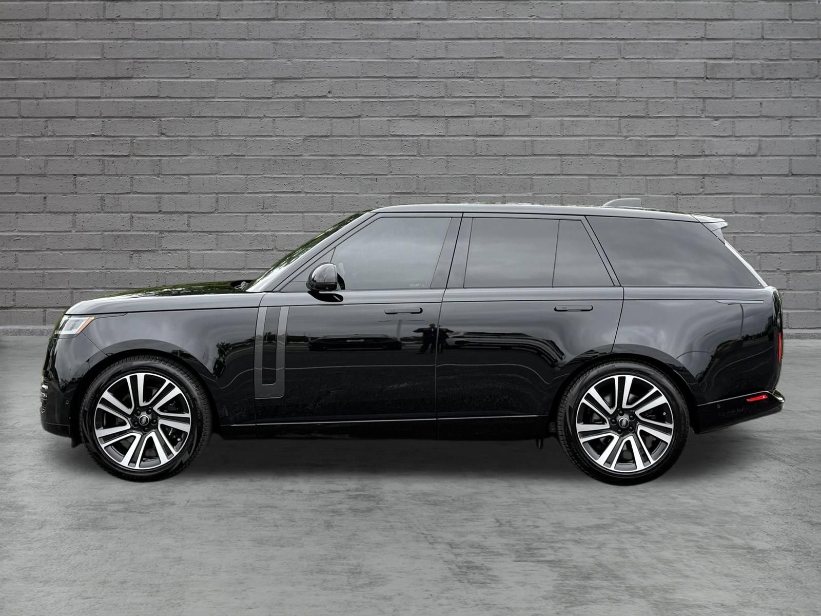 Certified 2023 Land Rover Range Rover SE AWD/4WD image 4