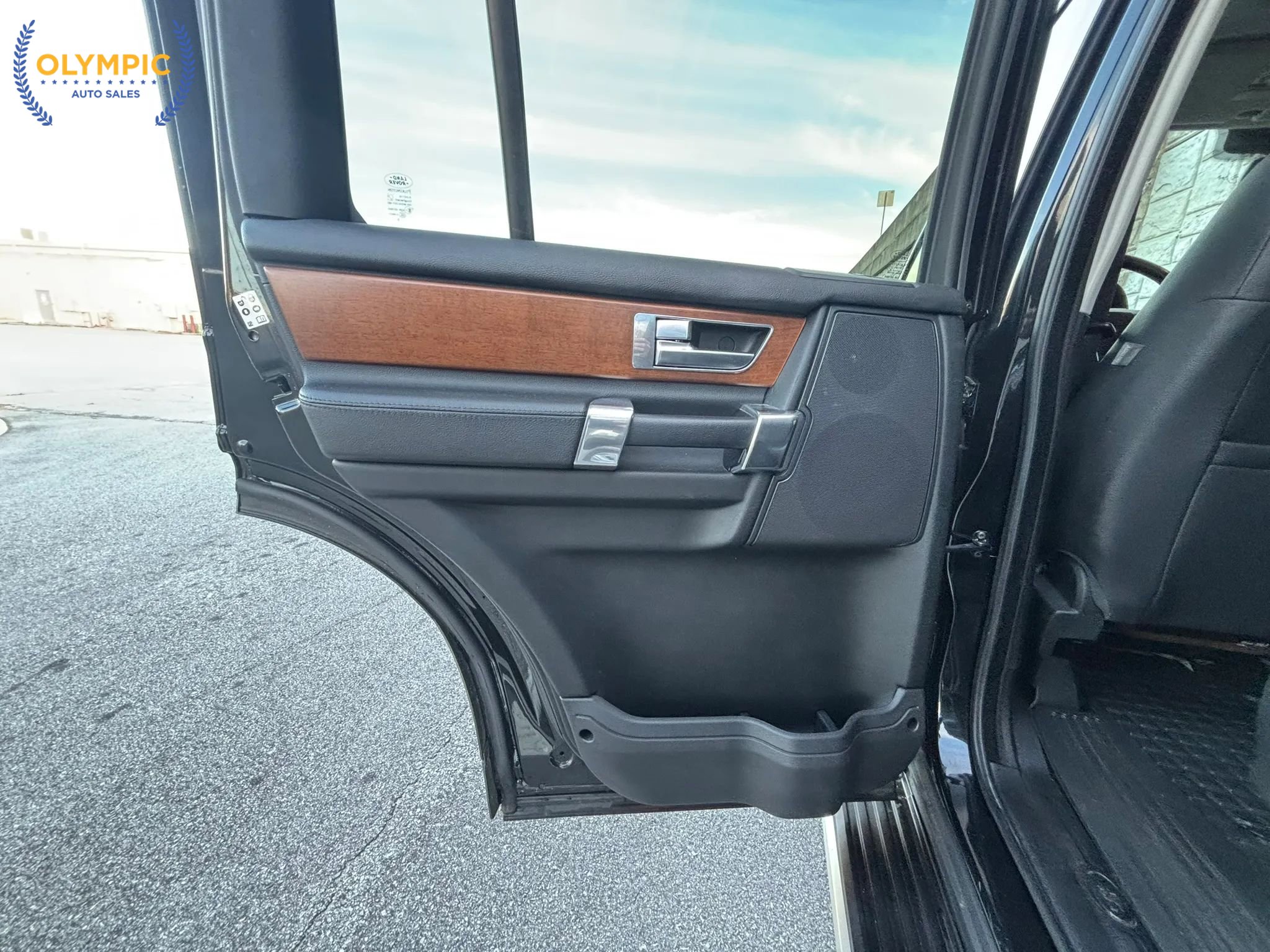 Used 2016 Land Rover LR4 HSE AWD/4WD image 44