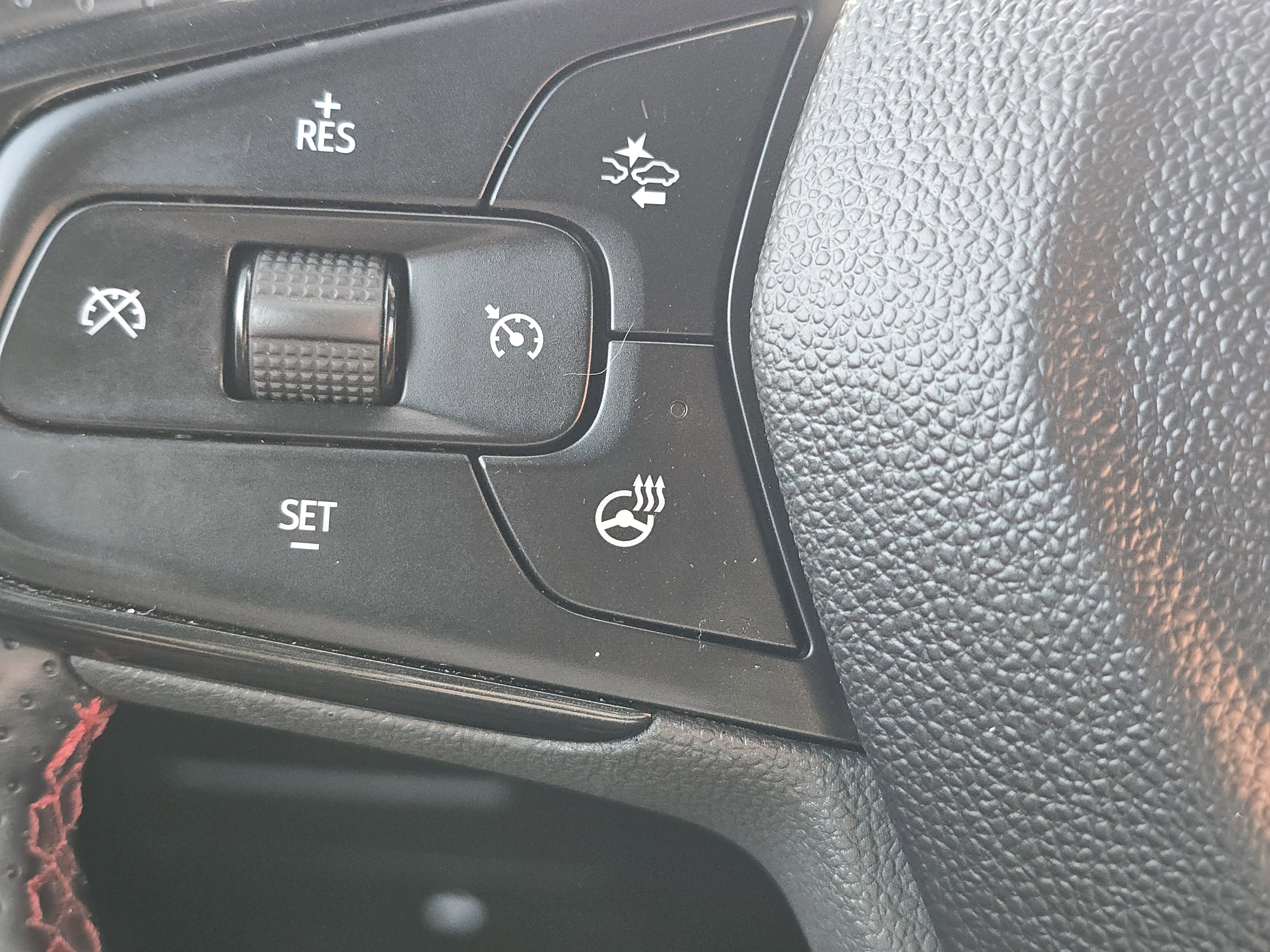 Used 2024 Chevrolet TrailBlazer RS image 27