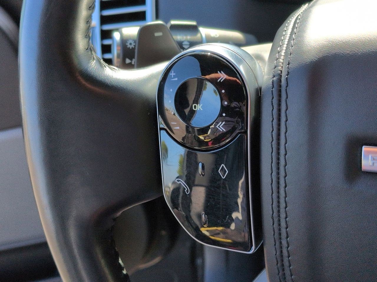 Used 2021 Land Rover Range Rover P525 Westminster Edition AWD/4WD image 11