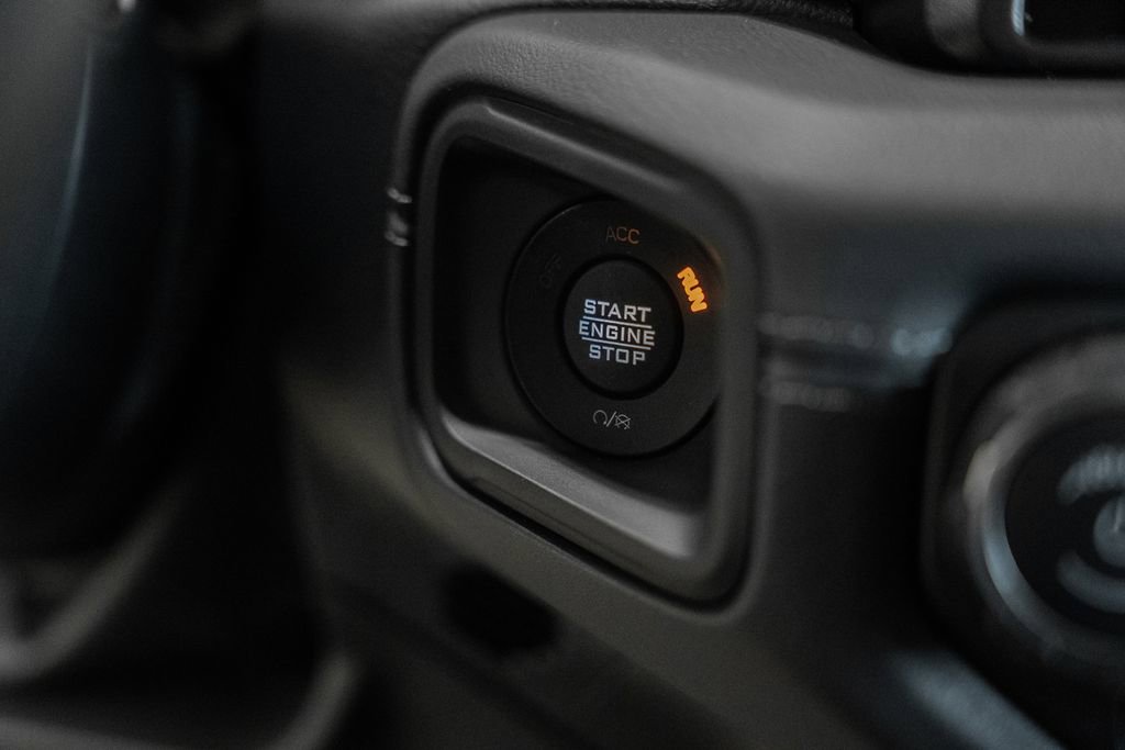 New 2026 Jeep Wrangler Unlimited Sahara AWD/4WD image 28
