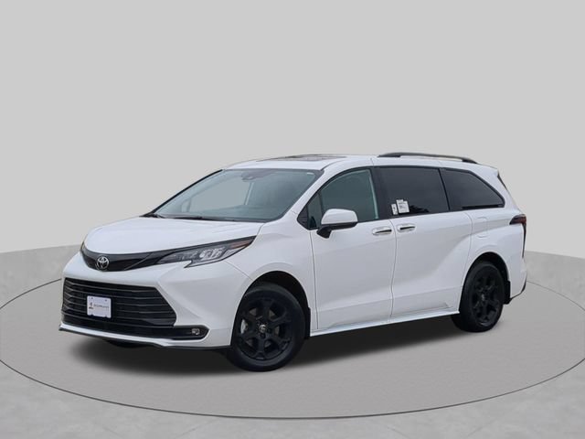 New 2026 Toyota Sienna XLE Woodland Edition