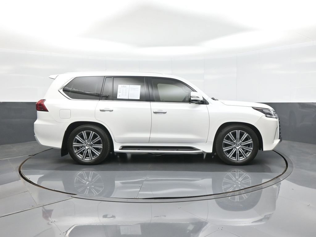 Used 2017 Lexus LX 570 4WD w/ Luxury Package image 8