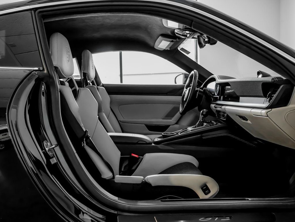 Certified 2022 Porsche 911 GT3 image 27
