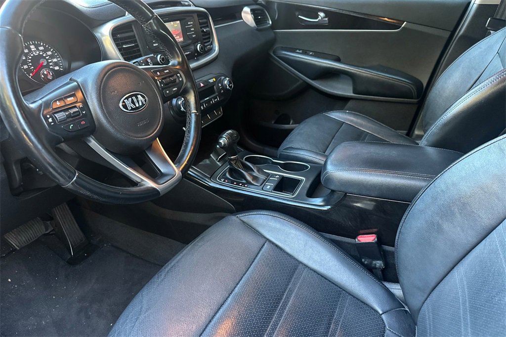 Used 2016 Kia Sorento EX image 11