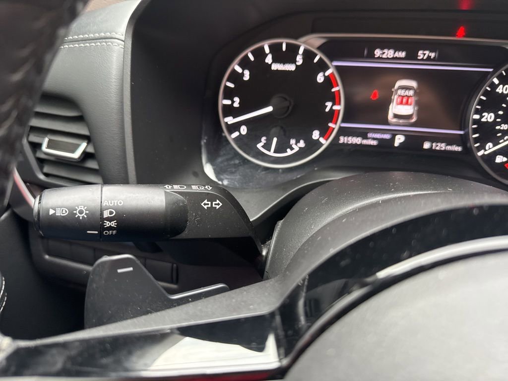 Used 2023 Nissan Rogue SV w/ SV Premium B Package image 32