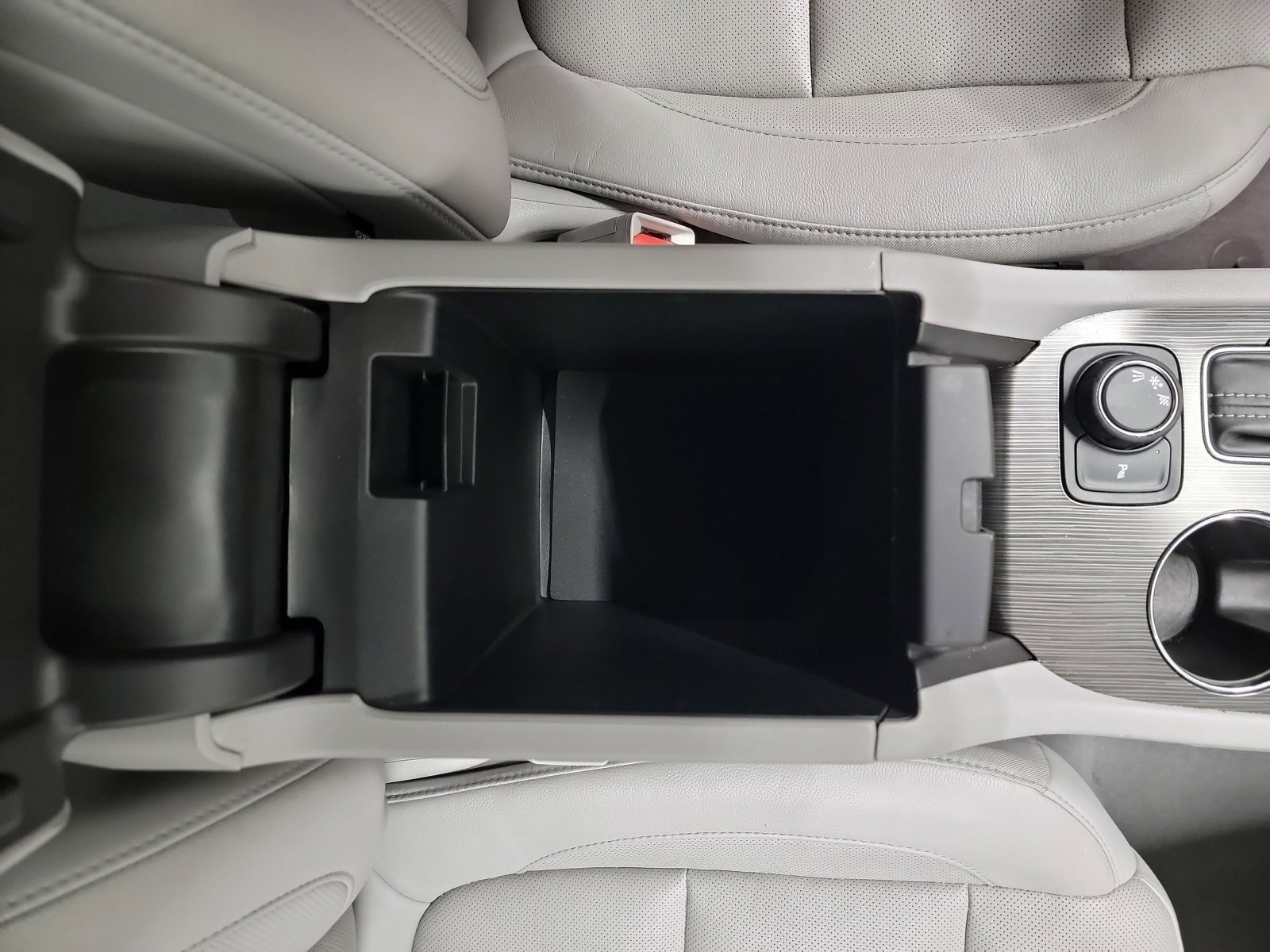 Used 2018 GMC Acadia SLT FWD image 28
