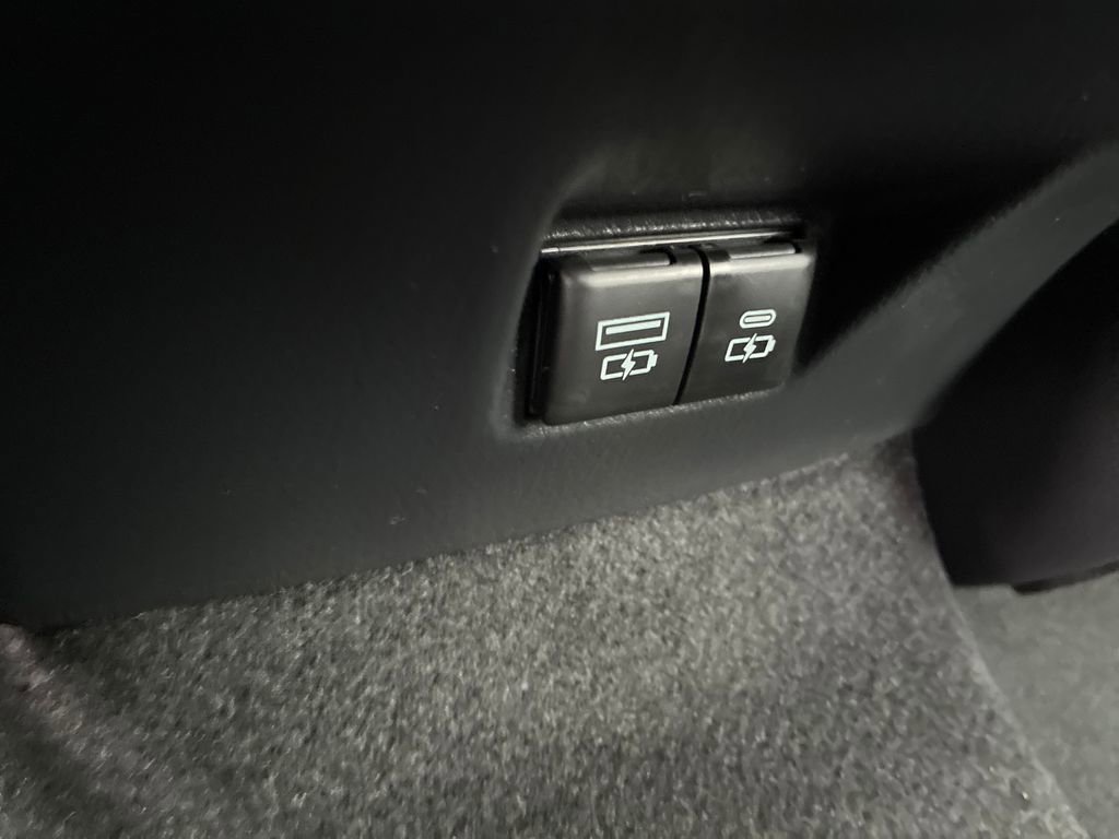 New 2026 Toyota Camry SE image 31