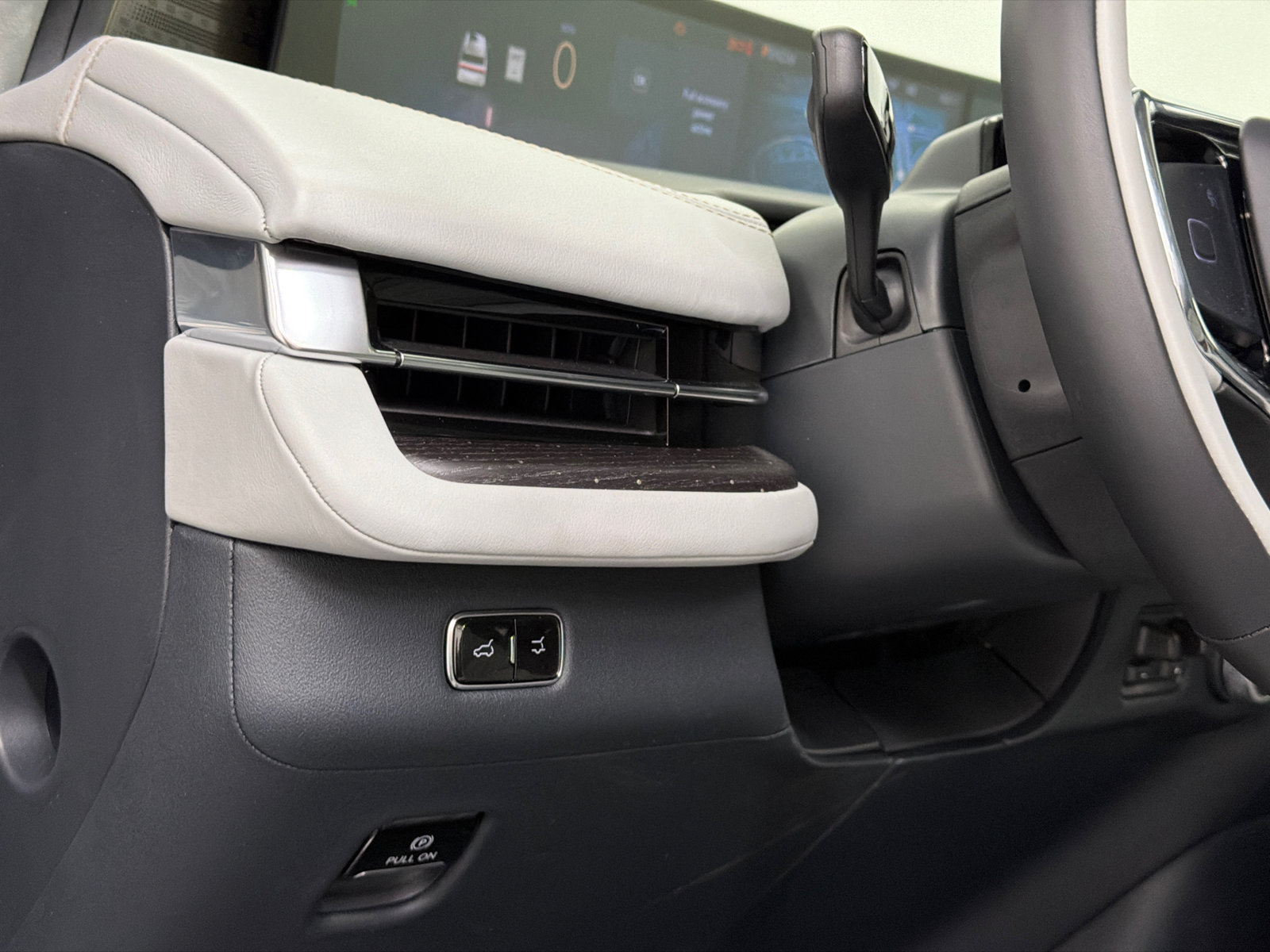 New 2027 Lincoln Navigator L Black Label w/ Black Label Special Edition AWD/4WD image 21