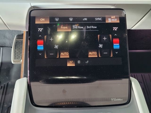 New 2026 Cadillac Vistiq Sport w/ LPO, Floor Liner Package image 21