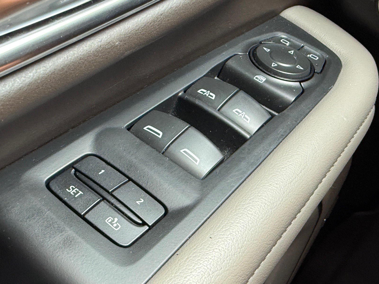 Used 2021 Chevrolet Tahoe LT RWD image 16