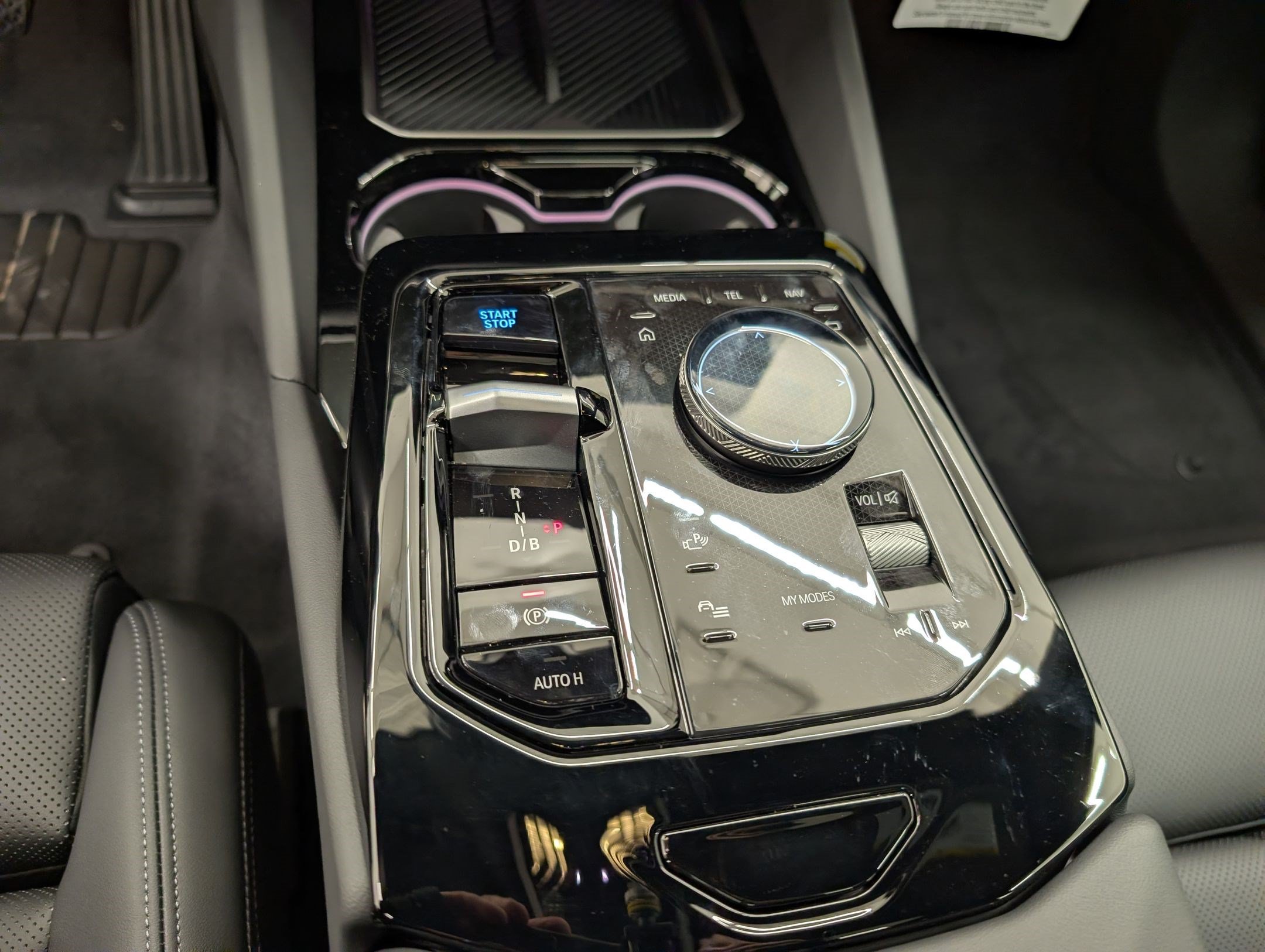 New 2026 BMW i5 eDrive40 w/ Premium Package RWD image 20