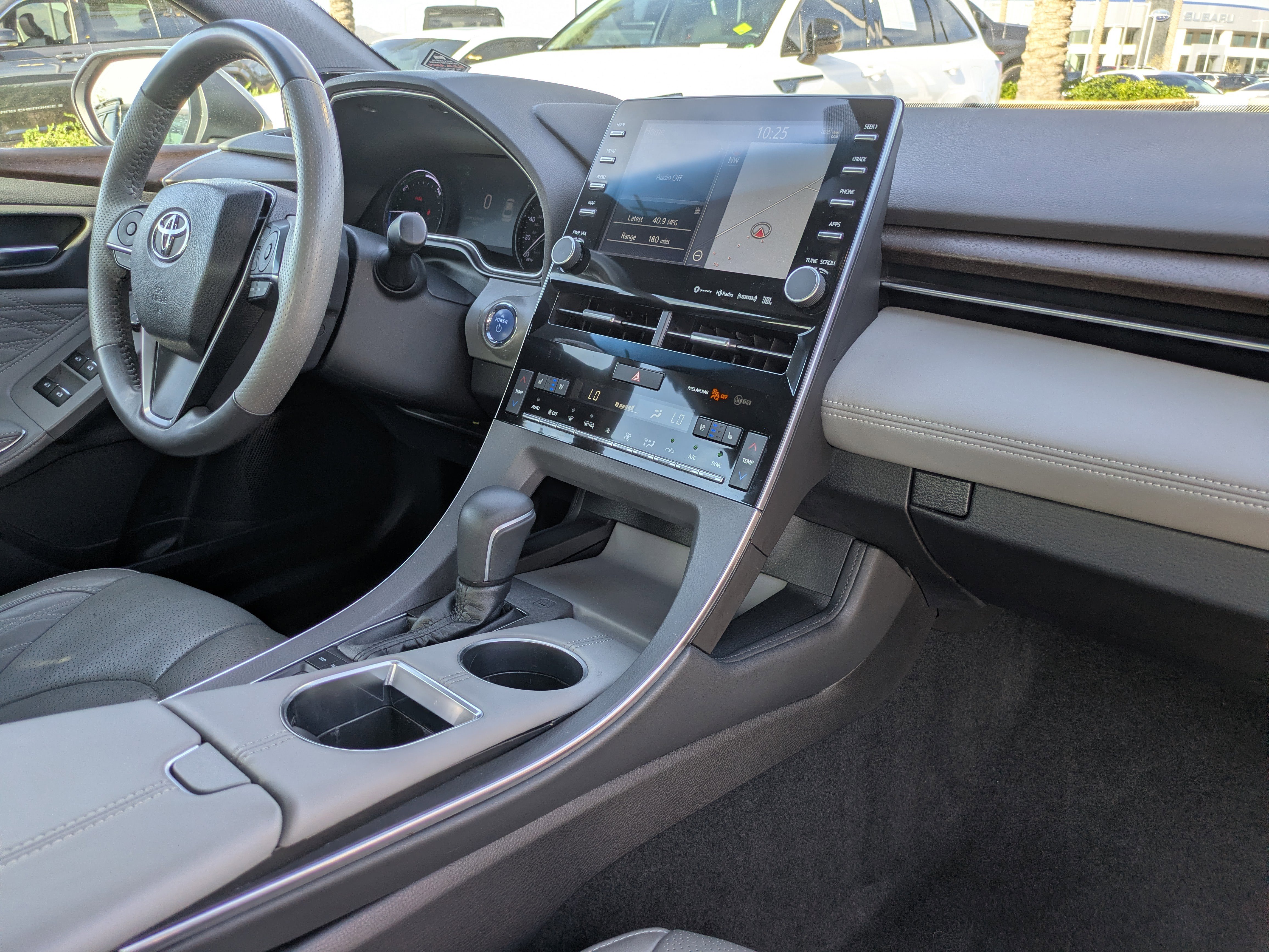 Used 2019 Toyota Avalon Limited w/ Advanced Safety Package image 12