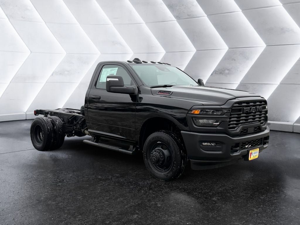 New 2026 RAM 3500 Tradesman AWD/4WD image 8