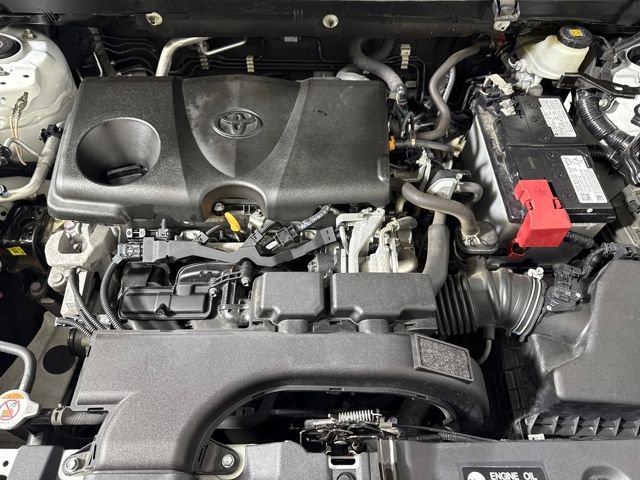 Used 2021 Toyota RAV4 XLE image 28