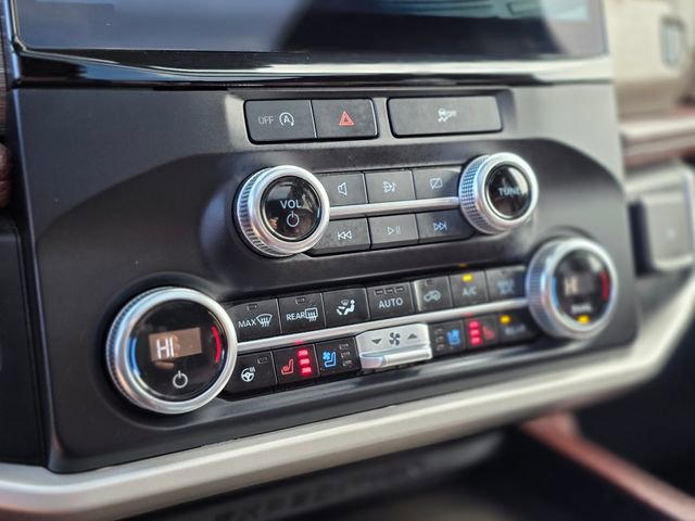 Used 2023 Ford Expedition Max Limited image 36