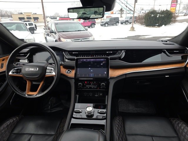 Used 2024 Jeep Grand Cherokee L Summit image 64