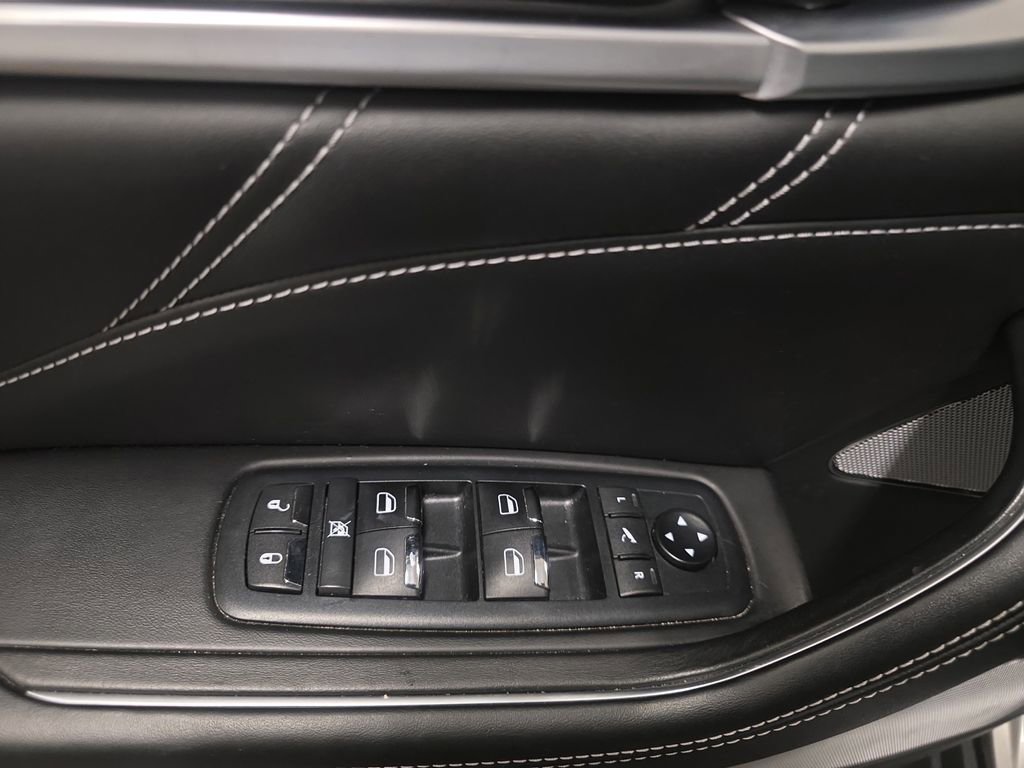 Used 2019 Maserati Levante GTS AWD/4WD image 33