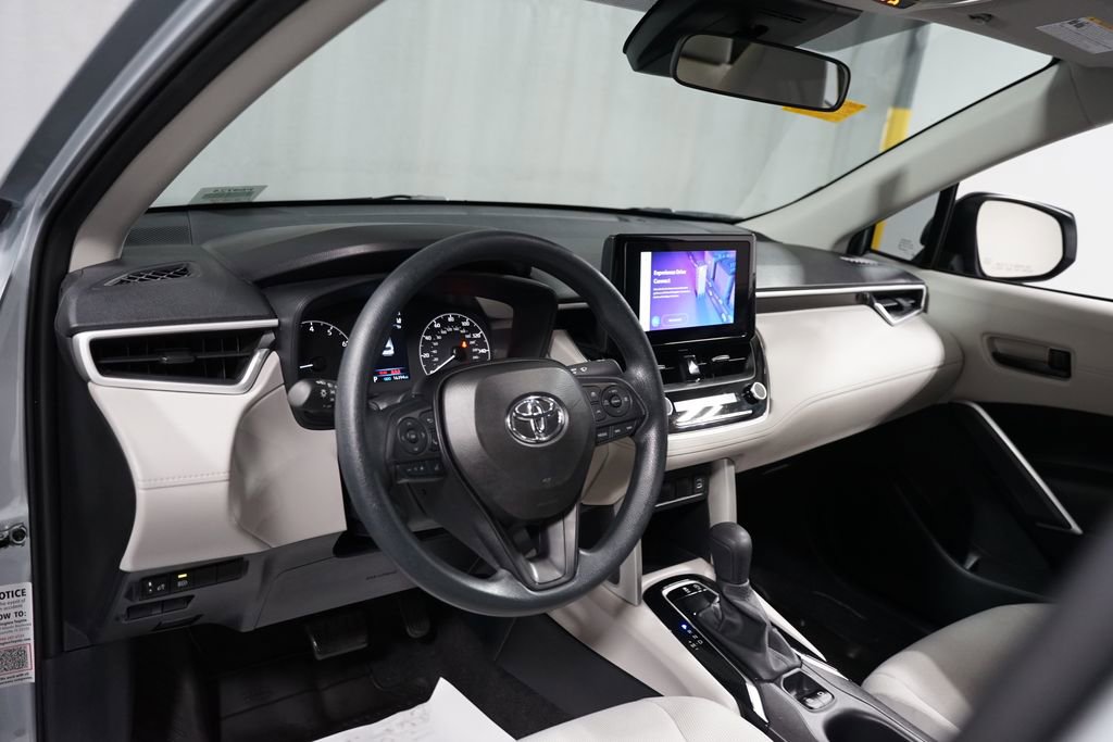 Certified 2024 Toyota Corolla Cross L image 11