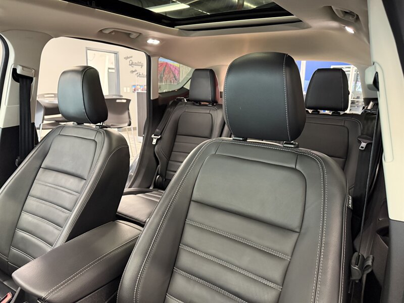 Used 2019 Ford Escape Titanium AWD/4WD image 20