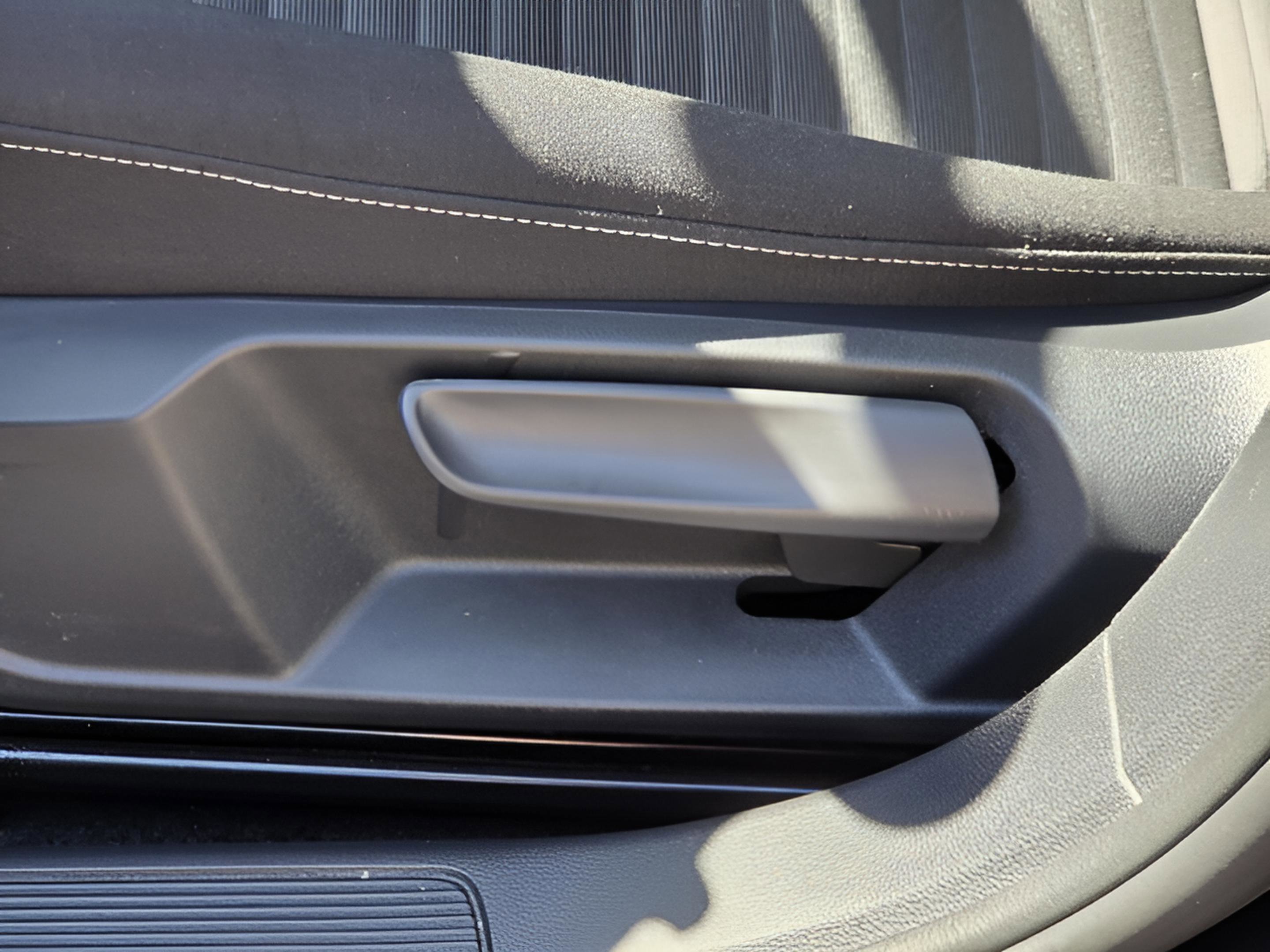 Used 2025 Volkswagen Jetta S FWD image 20
