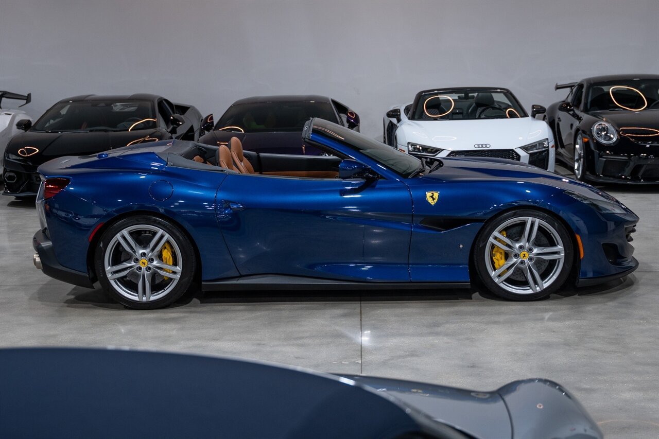Used 2020 Ferrari Portofino RWD image 8