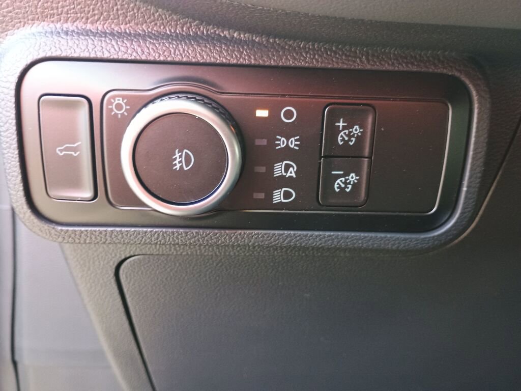 New 2026 Ford Explorer Active image 8