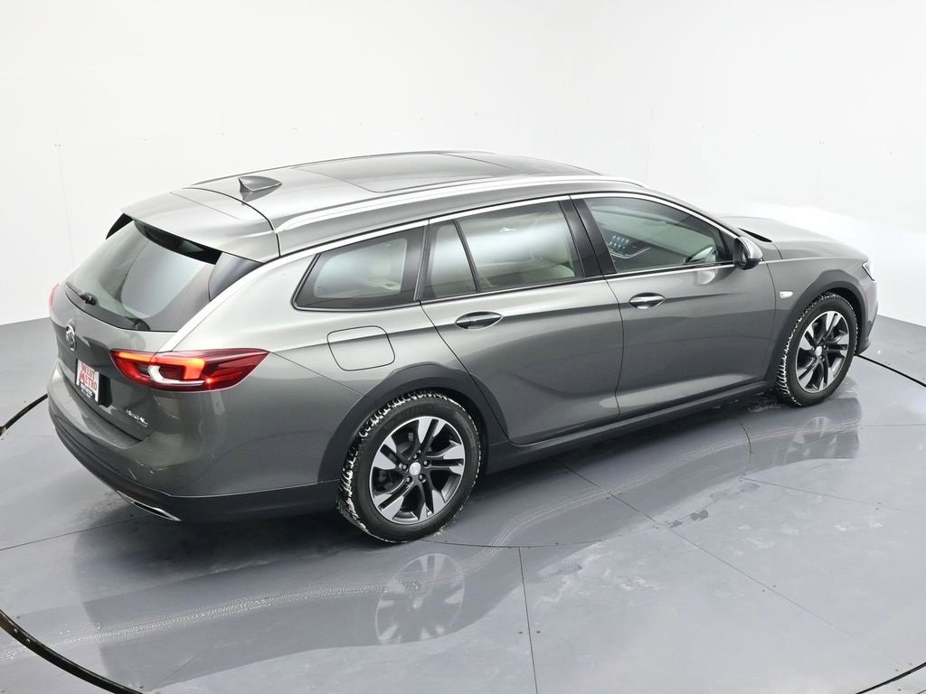 Used 2019 Buick Regal Essence w/ Driver Confidence Package I image 5