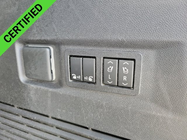 Certified 2022 Chevrolet Tahoe LT w/ Luxury Package AWD/4WD image 35