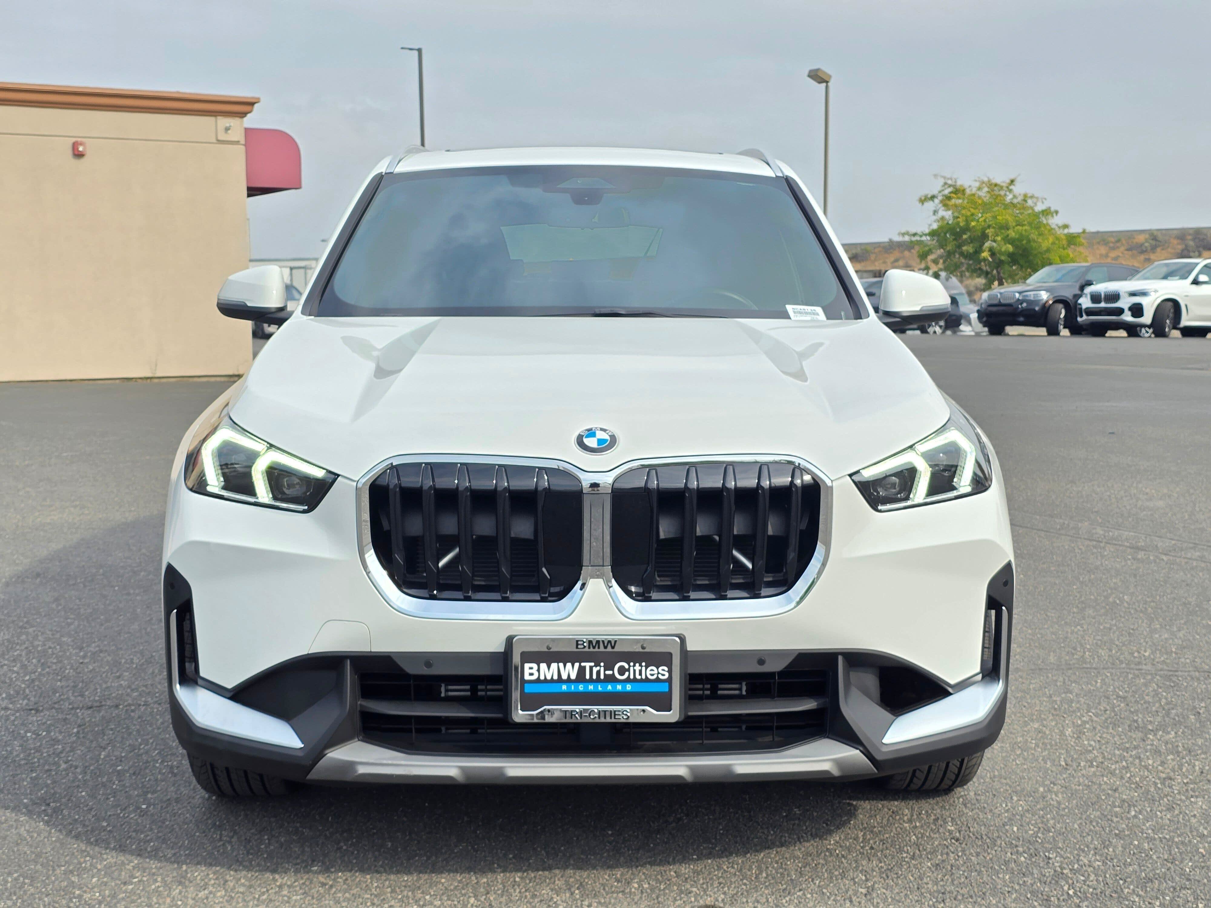 Certified 2023 BMW X1 xDrive28i w/ Convenience Package AWD/4WD image 6