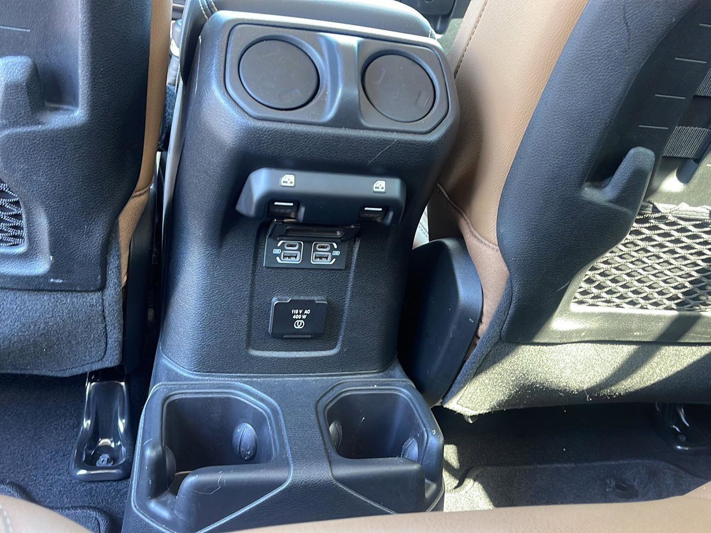 Used 2022 Jeep Gladiator Rubicon w/ LED Lighting Group AWD/4WD image 29