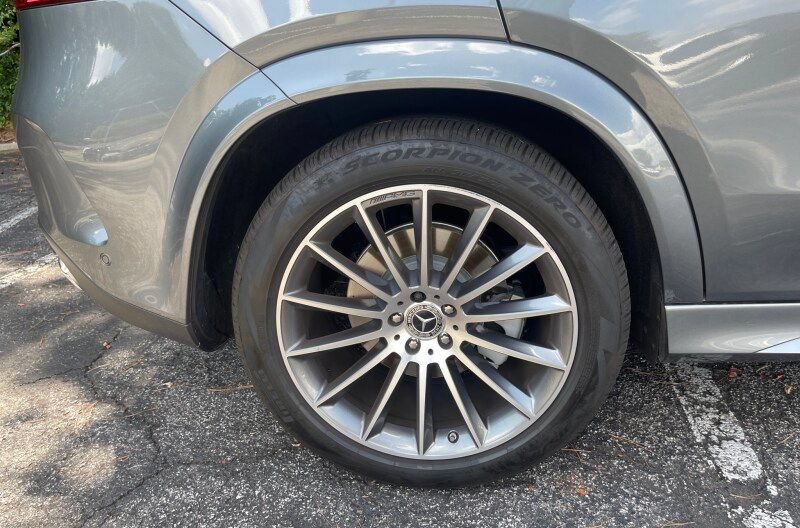 Used 2025 Mercedes-Benz GLE 350 4MATIC image 16