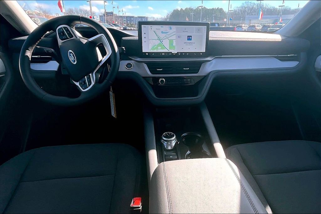New 2026 Ford Explorer Active image 5