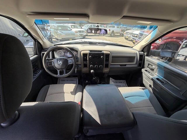 Used 2012 RAM 3500 ST w/ ST Decor Group AWD/4WD image 12