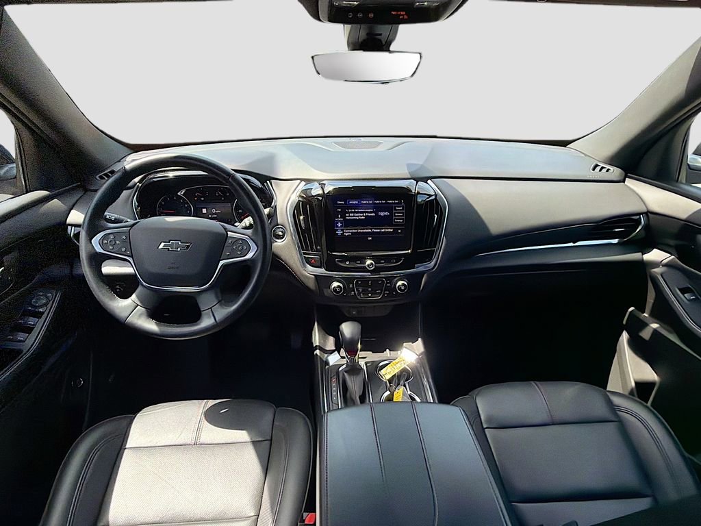 Used 2023 Chevrolet Traverse RS FWD image 16