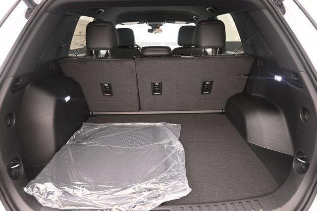 New 2027 Chevrolet Equinox ACTIV FWD image 35