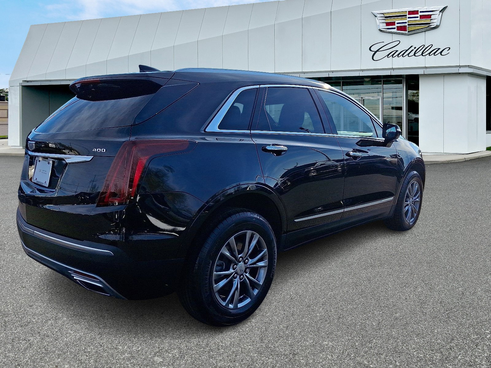 Certified 2023 Cadillac XT5 Premium Luxury image 5