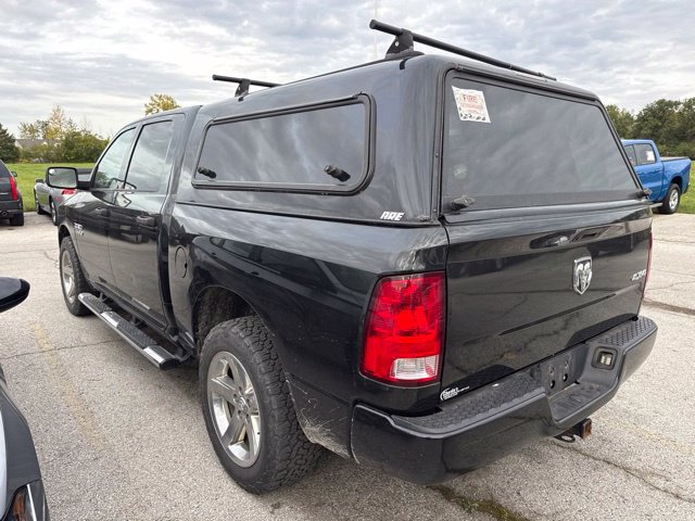 Used 2017 RAM 1500 Express AWD/4WD image 3