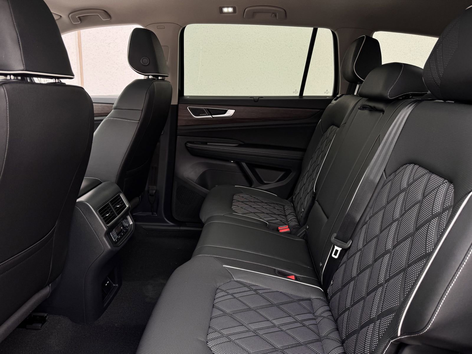 New 2026 Volkswagen Atlas SEL Premium R-Line image 26