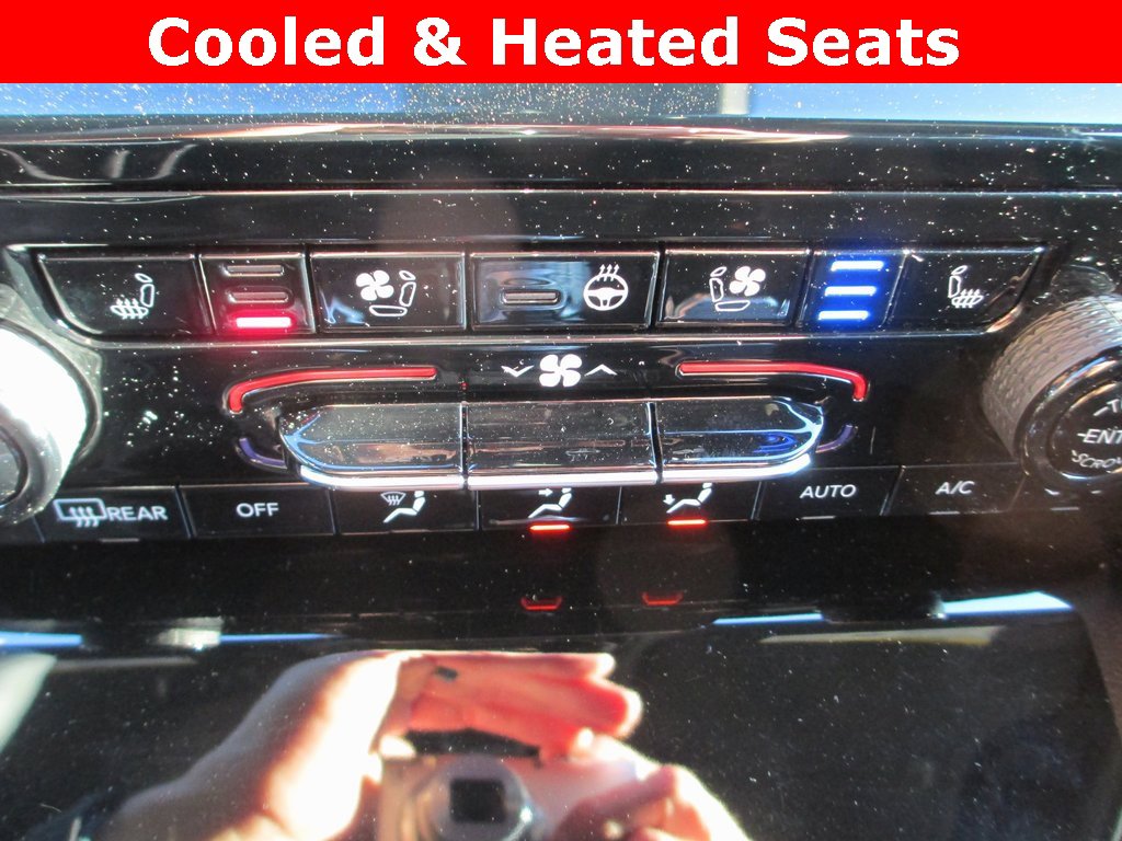 Used 2024 Jeep Grand Cherokee L Summit image 17