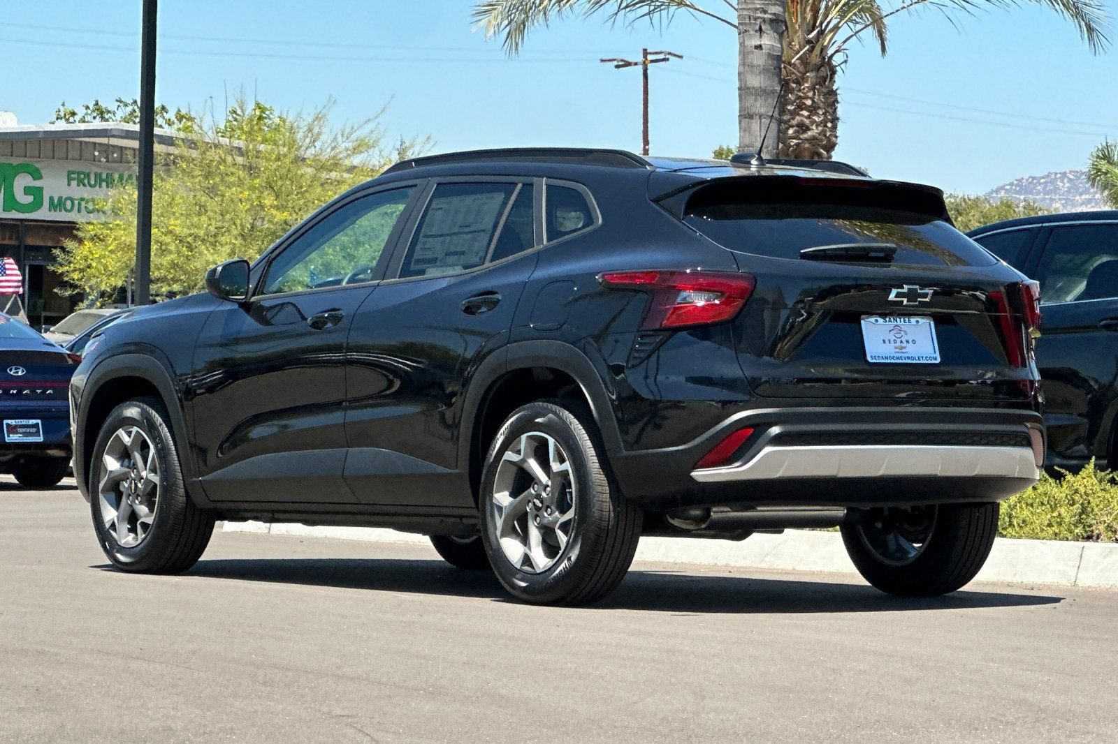 New 2026 Chevrolet Trax LT w/ LT Convenience Package FWD image 6