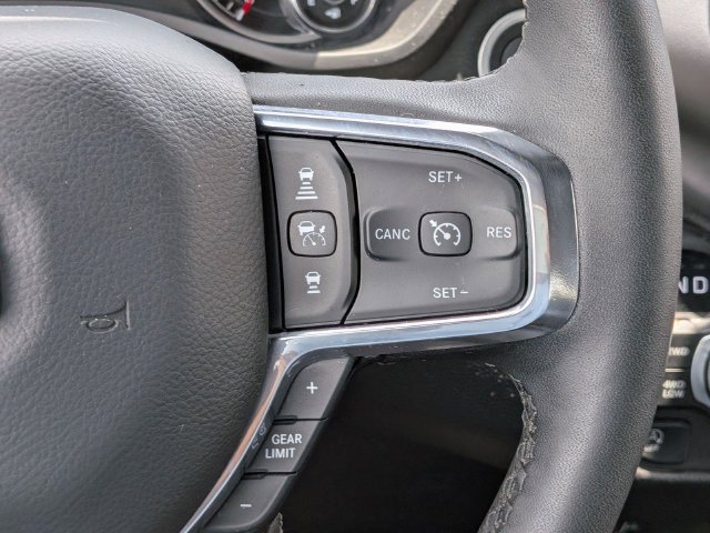 Used 2025 RAM 1500 Laramie AWD/4WD image 27
